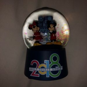 Disney 2018 Snow Globe